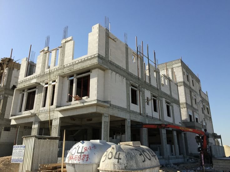 تنفيذ أعمال ترميم للمنازل والفلل باستخدام مواد عالية الجودة.